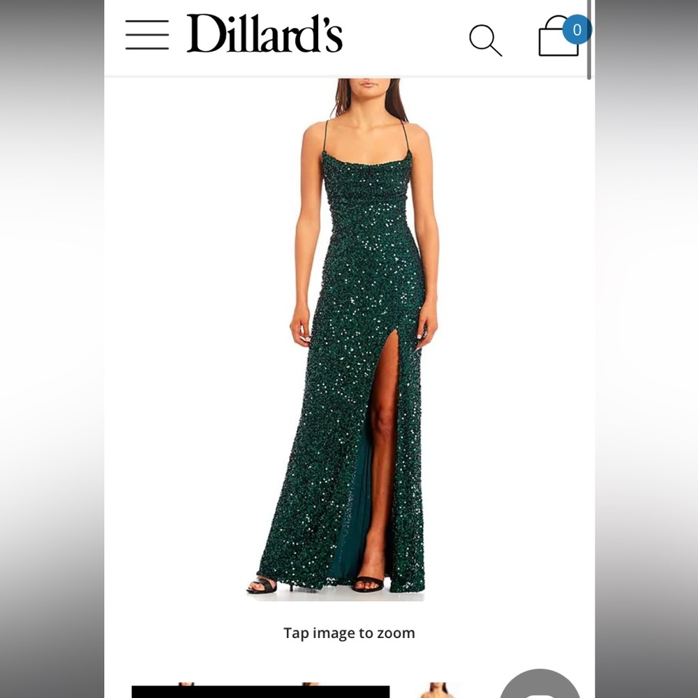 I love this dress and I definitely recommend!! It’s a size zero.